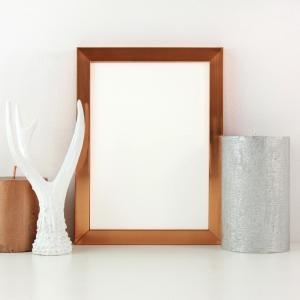 Photo Frames & Ornaments